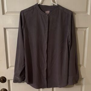 Chico's Long Sleeve Button-Down Shirt in Gray